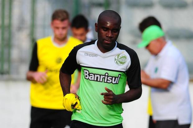 Hugo diz que é coadjuvante no Juventude e aposta na garotada contra o Grêmio